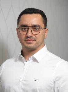 Эдик - страховой агент, специалист по пенсионным накоплениям и страхование жизни и здоровье