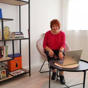 Ирина Манелис- коуч для достижения гармонии в жизни, улучшения межличностных отношений и уверенности в себе