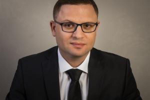 Адвокатский офис Алекса Зернопольского. Юридические услуги в области иммиграционного, семейного, коммерческого и трудового права. Нотариальные услуги и сопровождение сделок с недвижимостью. Правовая п