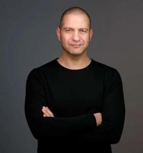Русскоговорящий адвокат Артур Блаер