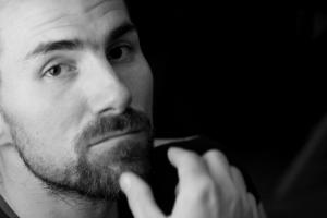 Актер, перфомер, педагог по контактной импровизации и сцен. движению