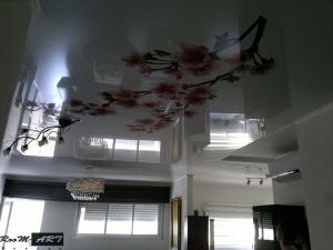 Натяжные потолки в Израиле.
