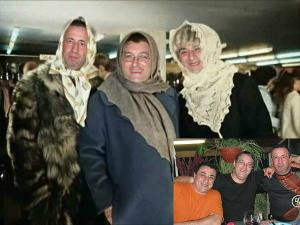 Валерий - мастер фотошопа.